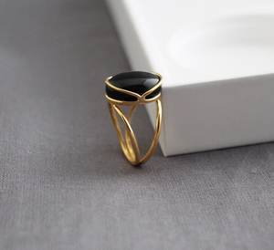 Anillo Romántico y Moderno de Plata Esterlina 925 para Mujer, con Piedra Negra Ovalada, Bañado en Oro, Diseño Único, para Fiesta o Aniversario - Product Image 3