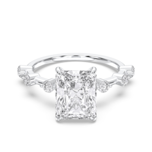 Anillo de compromiso de diamante de corte redondo y radiante cultivado en laboratorio de 5,13 quilates, hecho en platino para ella - Product Image 1