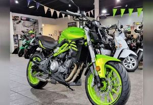 Moto sportive Benelli 302S à vendre - Product Image 2