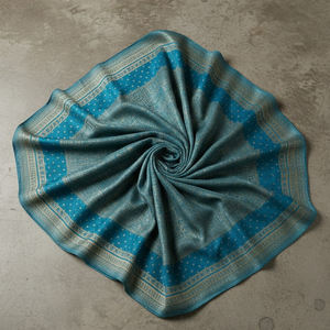 ผ้าคลุมไหลขนสัตว์คุลลูแบบดั้งเดิม ทอมือ ลายสวยงาม นุ่ม อุ่น ขนาด 80x40 นิ้ว สำหรับผู้หญิง ฤดูหนาว และแฟชั่นดีไซเนอร์ - Product Image 2