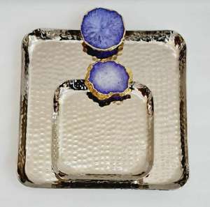 Nouveauté Plateau de service en métal Excellente qualité Plateau de service design martelé avec poignée en agate Plateau en métal classique élégant - Product Image 3