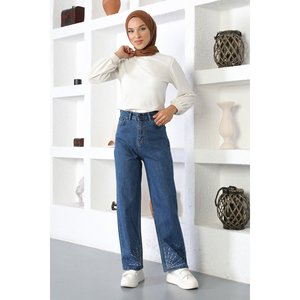 Pantalones Casuales con Estampado y Detalle de Piedras - Product Image 6