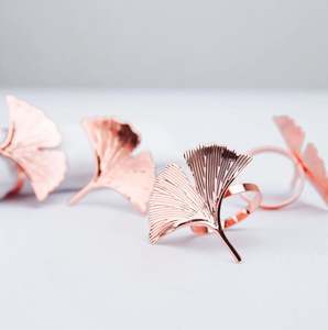 Nouvel Arrivage Rond de Serviette Design Feuille d'Or Rose Fantaisie Réglage de la Table Porte-Serviettes Décoratif au Prix de Gros - Product Image 4