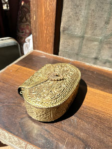 Indian Fully Handcrafted Antique Gold Oval Metal <b>Clutch</b> <b>Bag</b> for Women Luxury Evening Party <b>Wedding</b> Handbag Designer Purse - Product Image 4