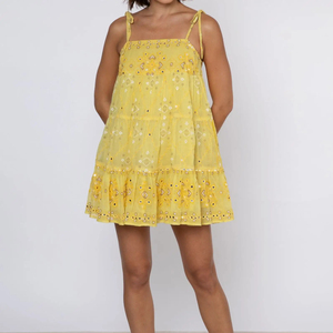 Robe de soirée mini en organza brodée bohème vintage jaune, bretelles spaghetti, coupe ample, motif floral, tissu respirant, pour femmes - Product Image 1