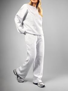 Ensemble de survêtement à capuche 2 pièces pour femme, en velours, longueur au-dessus du genou, couleur unie, brodé, avec logo frontal, collection automne-hiver - Product Image 2