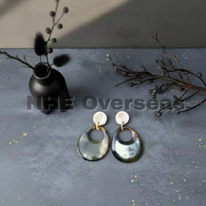 Boucles d'oreilles en corne naturelle authentique |   Bijoux de mode faits à la main, légers et écologiques pour femmes et filles |    Fabriqué par NHE Overseas - Product Image 2