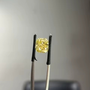 Diamante Cultivado en Laboratorio de Corte Cojín, Color Amarillo Intenso, 3.40 Quilates, Claridad VVS2 VVS1 VS1, Pulido Excelente, CVD, Suelto, Certificado IGI - Product Image 2