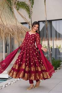 LANZANDO NUEVA FIESTA FESTIVA SALWAR KAMEEZ con DUPATTA TELA DE ALGODÓN y TRABAJO TEJIDO GRANDE - Product Image 6