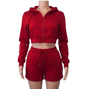 ชุดเซ็ตฮู้ดดี้ครอปและกางเกงขาสั้นแฟชั่นสำหรับผู้หญิง ผ้าคอตตอนผสมเนื้อนุ่ม ชุดลำลองสองชิ้น ชุดลำลองฤดูร้อนสุดเทรนดี้ - Product Image 1