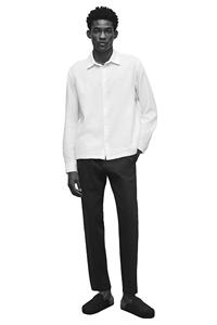 Camisa cómoda de manga larga de marca personalizada sólida arrugada 100% algodón suave y ligera de corte regular de alta calidad para hombre precio al por mayor - Product Image 6