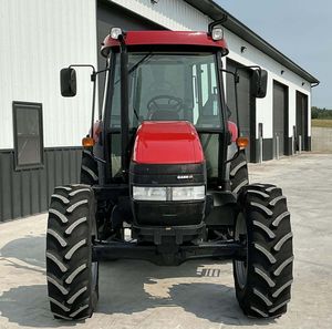 Tractor Case IH Farmall 95 usado y genuino en venta - Product Image 1