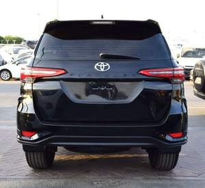 โตโยต้า ฟอร์จูนเนอร์ เลเจนเดอร์ ปี 2024 ใหม่เอี่ยม 4 ประตู 2.8 ลิตร V6 4x4 เทอร์โบดีเซล 400 แรงม้า+ 8 ที่นั่ง เกียร์อัตโนมัติ พวงมาลัยขวา ขับเคลื่อนล้อหลัง - Product Image 4