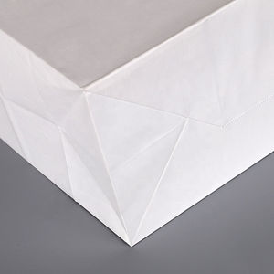 Sac d'emballage en papier kraft blanc avec logo imprimé personnalisé pour bijoux cosmétiques chaussures vêtements avec poignée pour achats de cadeaux - Product Image 4