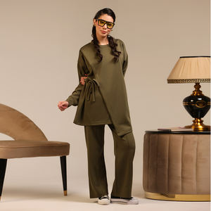 Ensemble 2 pièces élégant et décontracté pour femmes musulmanes, coupe ample, haut et pantalon, design uni, idéal pour l'été 2026 - Product Image 6