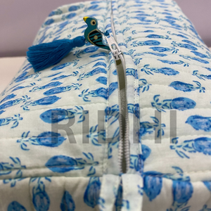 Sac de voyage matelassé vintage bleu ciel écologique avec fermeture éclair, réutilisable, imprimé sur mesure, pour cosmétiques et courses - Product Image 3