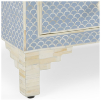 Commode à 4 tiroirs en bois massif bleu ciel, faite à la main, style contemporain moderne, avec incrustations élégantes en os, pour maison, bureau ou salon, style farmhouse