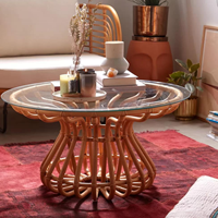 Table basse en rotin fait main avec dessus en verre-Meubles minimalistes modernes pour salon et terrasse