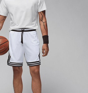 Short de basket-ball en maille pour hommes Streetwear Fashion Custom Logo Athletic Sports Casual Training Shorts - Product Image 3