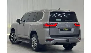 Toyota Land Cruiser GXR 4 d'occasion 2022 - Product Image 5