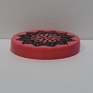 ไม้ตีคารอมเรซิ่นสีส้มดำแกะสลักลายดอกไม้ งานแฮนด์เมดคุณภาพพรีเมียม ราคาขายส่ง โดย ZAM ZAM IMPEX - Product Image 4