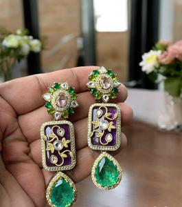 Boucles d'oreilles élégantes en cascade de diamants dorés brillants Bijoux en laiton à la mode pour les mariages de femmes Anniversaires Fête parfaite - Product Image 5