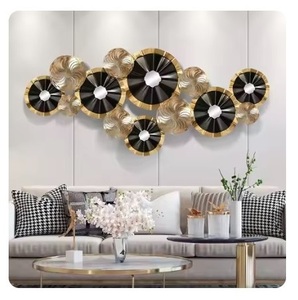 Tenture murale d'art en métal fait à la main en fer Design abstrait personnalisable pour des intérieurs élégants au prix de gros - Product Image 5