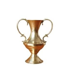 Pot de fleurs décoratif en laiton moulé, vase à fleurs en métal avec un beau design, vaisselle décorative, vases à fleurs durables - Product Image 4