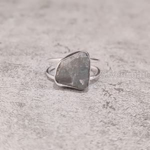 Bijoux en pierre brute Bague pour femme Pierre précieuse Labradorite brute naturelle Pierre de naissance Double bande Bijoux de Noël Bague en argent sterling 925 - Product Image 1