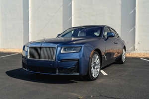 Rolls-Royce Ghost 2023 Usado, Motor V12 de 6.6 Litros con Doble Turbo, Transmisión Automática de Ocho Velocidades - Product Image 2
