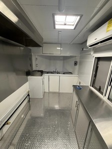 NOUVELLE REMORQUE DE CATERING ET DE RESTAURATION MOBILIERE POUR BBQ - Product Image 4
