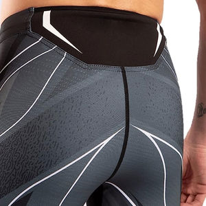 Top des tendances Hommes Compression Yoga Short Light Weigh Premium Quality Gym Wear Luxury Design Compression avec logo personnalisé/couleur - Product Image 6