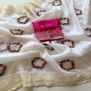 Sari de Chifón Georgette Puro Premium VASTRA COTTAGE con Bordado Floral y Blusa Bordada con Borde Festoneado y Multicolores - Product Image 4