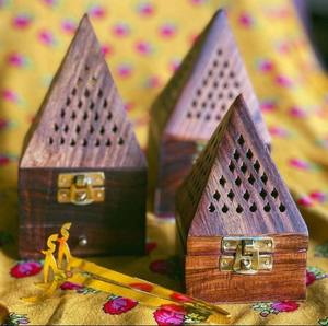 Porte-encens en bois polyvalent pour femmes Brûleur d'encens religieux Attrape-cendres Porte-bâton d'encens Type de prise d'anis étoilé - Product Image 4