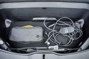 2024 R i v i a n R1T Adventure Edition 3,400 Miles, autonomie de 410 milles, performance à double moteur AWD, batterie maximale - Product Image 2