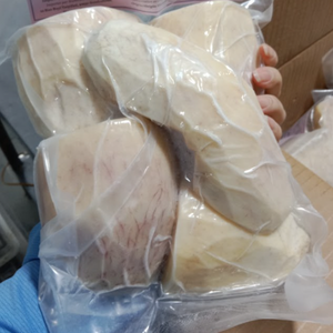 Tubercules de manioc surgelés \ Qualité supérieure, scellés sous vide et prêts à bouillir ou à cuire - Product Image 4