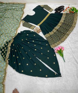 Ropa nupcial Salwar Kameez con hermoso diseño de ropa cosida Ideal para mujeres elegantes que buscan lo moderno y a la moda - Product Image 3