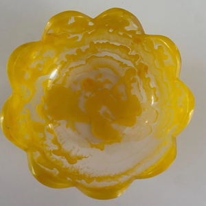 Bol en résine bohème élégant fait main avec design personnalisé, poli, en stock, écologique, pour servir les aliments lors de fêtes - Product Image 1