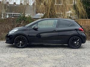 PEUGEOT 208 d'occasion LHD/RHD - Product Image 3