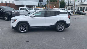 GMC Terrain SLT 2024 IMPECABLE - Product Image 3