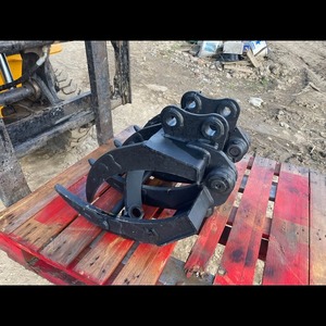 Accesorio de Agarre de Dedos de 35 mm para Miniexcavadora, para Manipulación de Materiales Ligeros a Medianos, Nuevo Sin Usar - Product Image 1