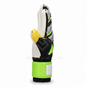 Gants de gardien de but professionnels en latex haute protection, respirants, avec logo personnalisé, fermeture à boucle et crochet antidérapante, vente en gros - Product Image 5