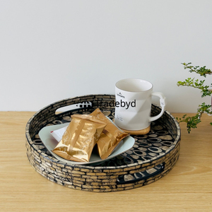 Bandeja decorativa con incrustaciones de fregona de Tradebyd Bandeja de nácar hecha a mano para exhibición de mesa elegante - Product Image 3