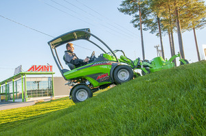 Chargeur sur pneus articulé multifonctionnel super compact Capacité de 350 kg Moteur à essence 25 CV Matériel de jardinage Pompe Kohler EFI - Product Image 5