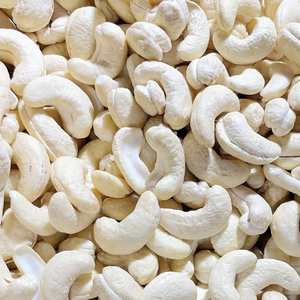 Meilleur tarif Ww180 Ww320 Prix de gros de noix de cajou brutes Santigo au Vietnam en gros exporté vers l'Asie, l'UE, le Moyen-Orient - Product Image 1