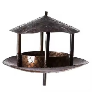 Comedero de Metal para pájaros de diseño moderno, comedero colgante para jardín al aire libre para pájaros, Ideal para comederos y baños de patio trasero - Product Image 1