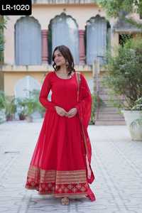 Las mujeres más hermosas usan vestidos Anarkali con bordado de secuencia Trabajo Anarkali Maxi vestido con borde de encaje Faux Blooming Dupatta - Product Image 2