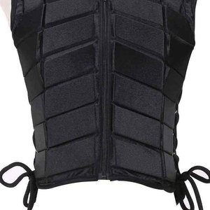 Gilet d'équitation extensible et confortable avec coupe épurée et ajustement fiable - Product Image 6