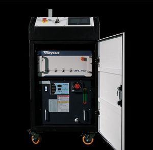 Équipement de nettoyage au laser pulsé industriel portable avec élimination automatique de la rouille, puissance 300W - Product Image 3