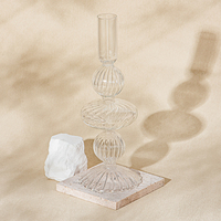 Bougeoir pilier en verre au design unique pour la décoration de la maison